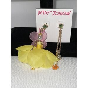 Betsey Johnson Bunny Fairy Yellow Daffodil MisMatch Crystal Earrings NWT $48